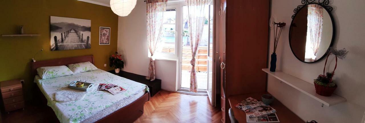 Apartment The Royal Square Cetinje Exterior photo